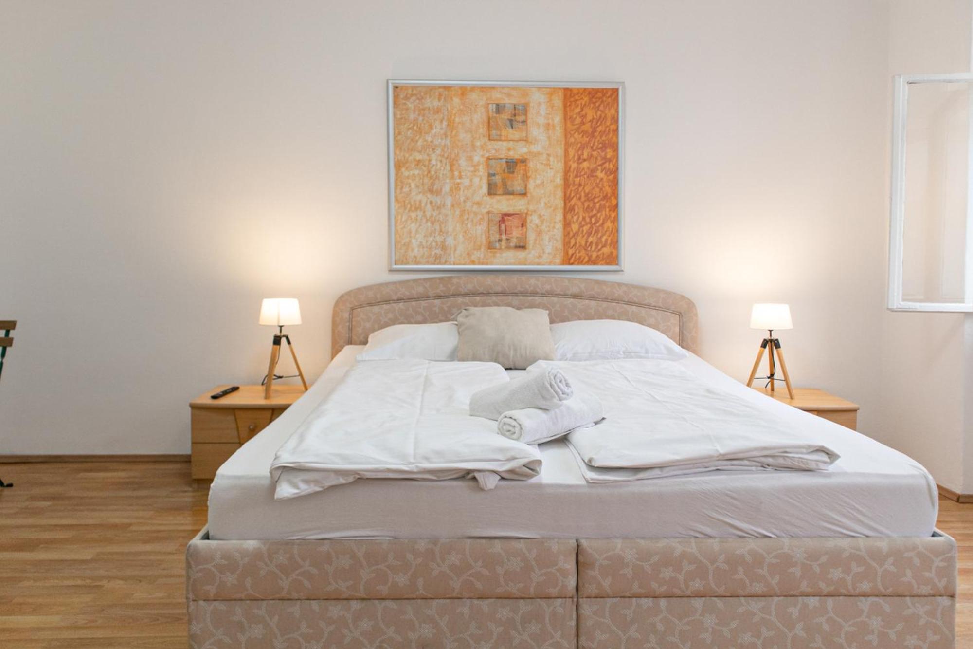 Budget City Stay - Near Wiener Stadthalle Ideal For Longstays Exteriör bild